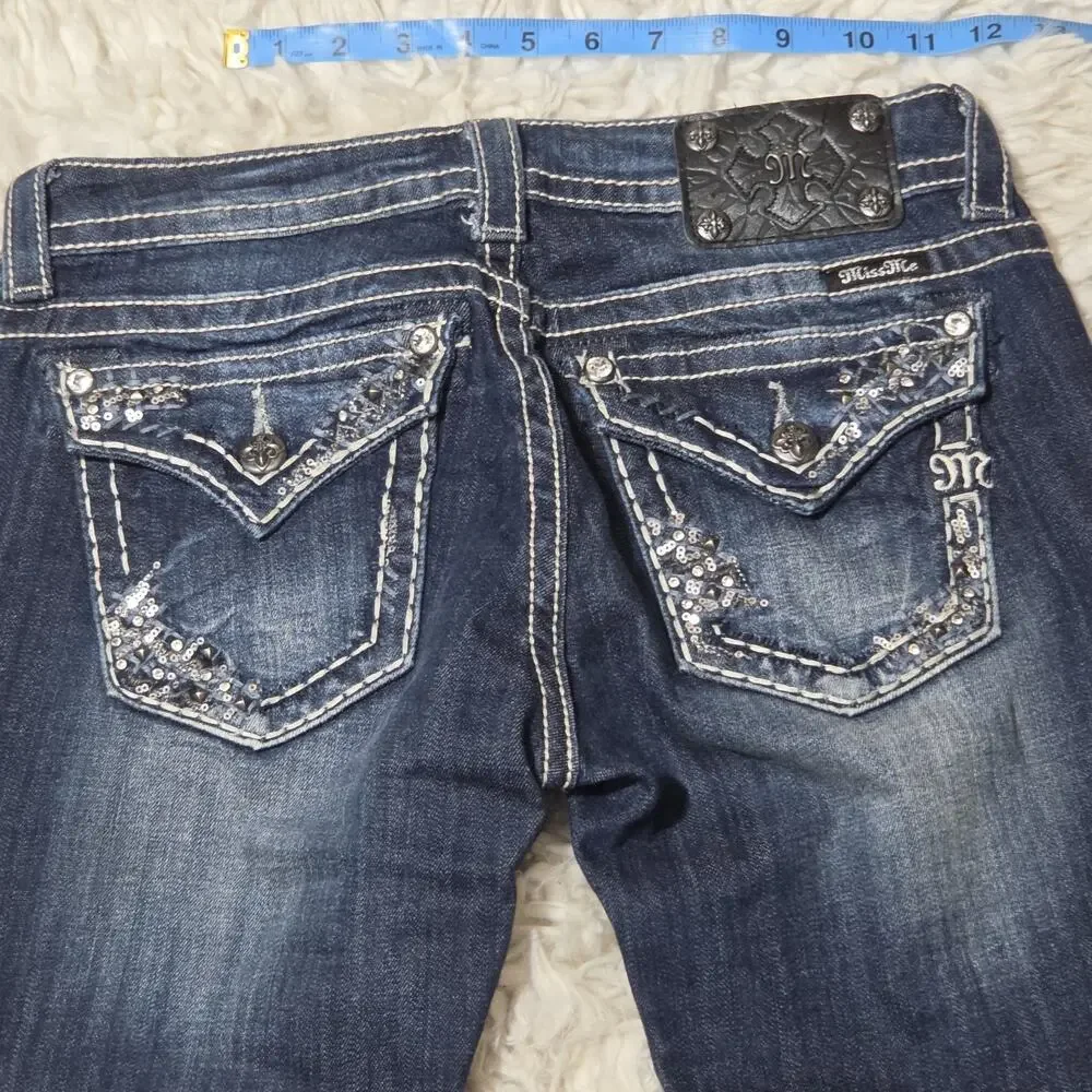 Miss Me Jeans Signature Straight Leg fit Size 28 JP5929T2V